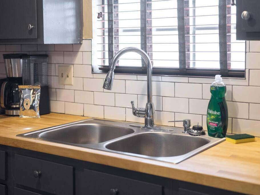 Stonegate Lodge Bear'S Den Kitchen, Pool, Firepit, Wifi ,Smart Tvs Eureka Springs Luaran gambar