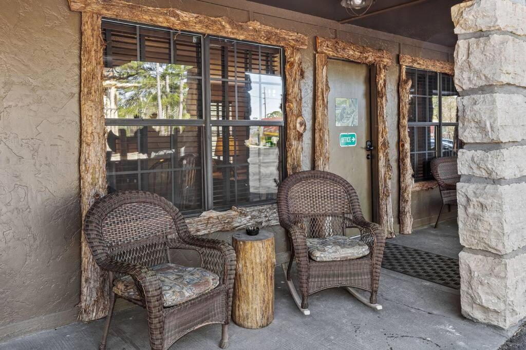 Stonegate Lodge Bear'S Den Kitchen, Pool, Firepit, Wifi ,Smart Tvs Eureka Springs Luaran gambar